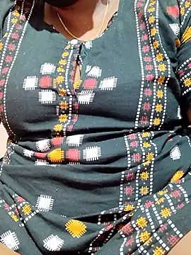 Snapshot of tamilkavitha123 chatting on 05.21.26 tamilkavitha123 online show from 05.21.26