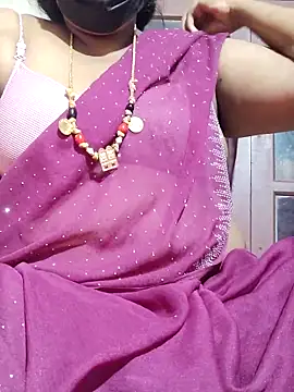 Snapshot of tamilkavitha123 chatting on 05.25.26 tamilkavitha123 online show from 05.25.26