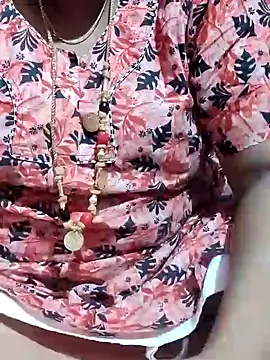 Snapshot of tamilkavitha123 chatting on 05.30.26 tamilkavitha123 online show from 05.30.26