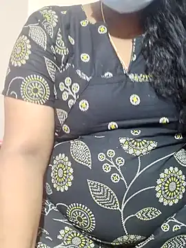 Snapshot of tamilkavitha123 chatting on 06.21.26 tamilkavitha123 online show from 06.21.26