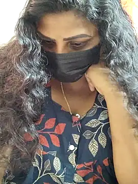 Snapshot of tamilkavitha123 chatting on 07.16.26 tamilkavitha123 online show from 07.16.26