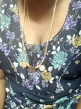 Snapshot of tamilkavitha123 chatting on 07.26.26 tamilkavitha123 online show from 07.26.26