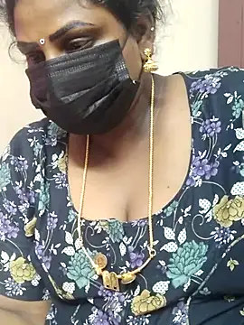 Snapshot of tamilkavitha123 chatting on 07.28.26 tamilkavitha123 online show from 07.28.26