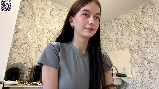 Snapshot of HinaDesire chatting on 05.08.26 HinaDesire online show from 05.08.26