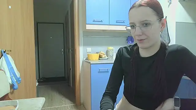 Lucy Crystal online show from 05.07.26