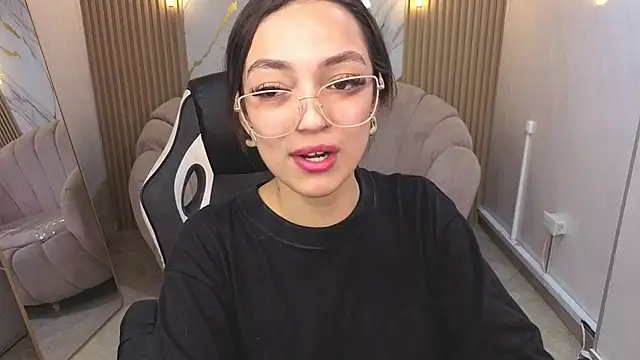 Cinnamon b online show from 08.07.26