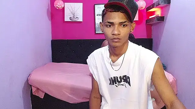 black twinks online show from 06.25.26