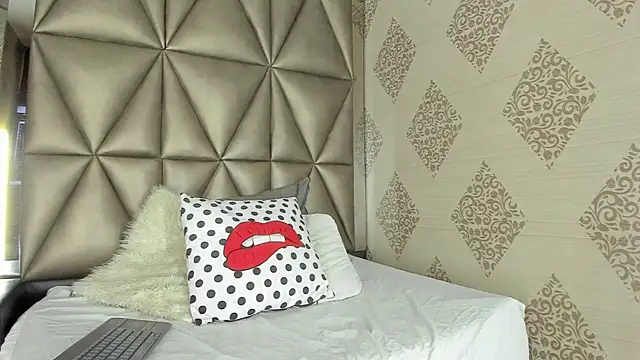 Violett Carter online show from 07.31.26