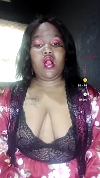 Snapshot of ChubbyMidgetxxx19 chatting on 06.26.26 ChubbyMidgetxxx19 online show from 06.26.26