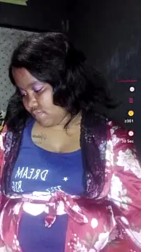 Snapshot of ChubbyMidgetxxx19 chatting on 06.26.26 ChubbyMidgetxxx19 online show from 06.26.26
