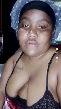 Snapshot of ChubbyMidgetxxx19 chatting on 06.28.26 ChubbyMidgetxxx19 online show from 06.28.26