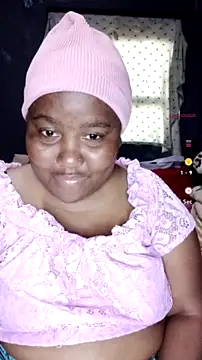 Snapshot of ChubbyMidgetxxx19 chatting on 07.11.26 ChubbyMidgetxxx19 online show from 07.11.26