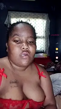 Snapshot of ChubbyMidgetxxx19 chatting on 07.19.26 ChubbyMidgetxxx19 online show from 07.19.26