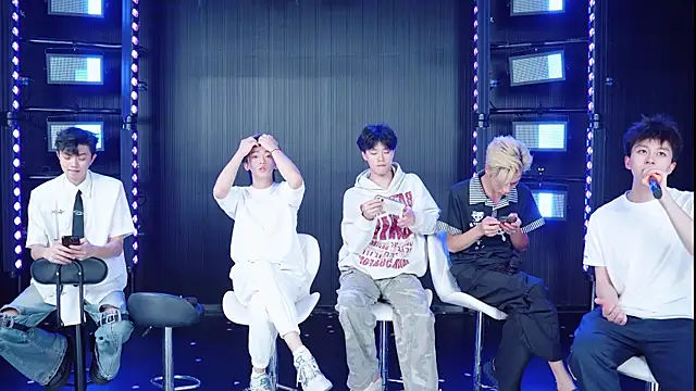 YD-Boy online show from 06.08.26