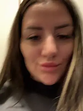 SophiePale online show from 04.10.26