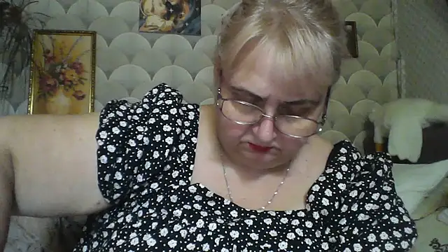 MarinaFarina53 online show from 06.27.26