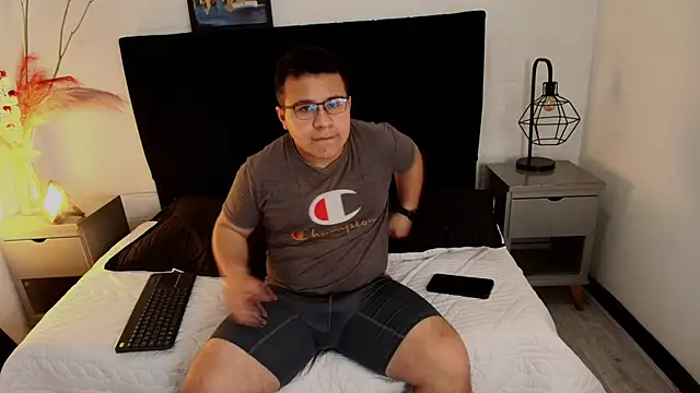 ThiiagoSaenz online show from 05.09.26