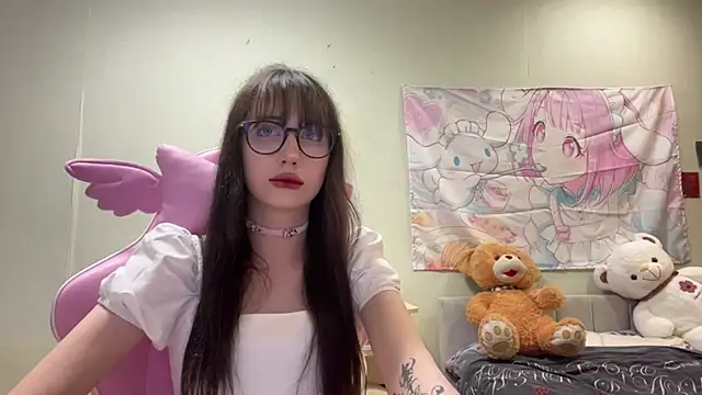 Snapshot of SleepyKristi chatting on 05.28.26 SleepyKristi online show from 05.28.26