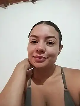 Snapshot of Annie-Latina chatting on 07.14.26 Annie-Latina online show from 07.14.26