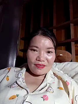 Snapshot of -Trici- chatting on 06.04.26 -Trici- online show from 06.04.26