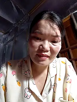 Snapshot of -Trici- chatting on 06.05.26 -Trici- online show from 06.05.26