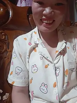 Snapshot of -Trici- chatting on 06.28.26 -Trici- online show from 06.28.26