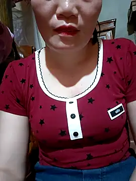 Snapshot of -Trici- chatting on 07.10.26 -Trici- online show from 07.10.26