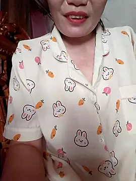 Snapshot of -Trici- chatting on 07.31.26 -Trici- online show from 07.31.26