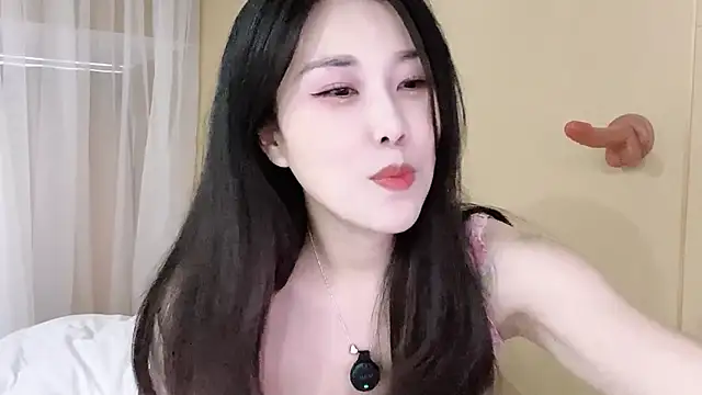 Emma qiqi online show from 05.22.26