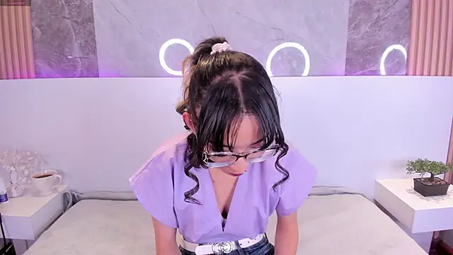 EmiliaBell  online show from 06.20.26
