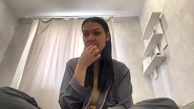 AiEsquer online show from 06.08.26