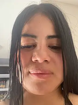 zoe martinez online show from 05.25.26