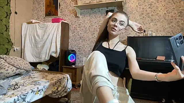 Alice Juice online show from 06.30.26