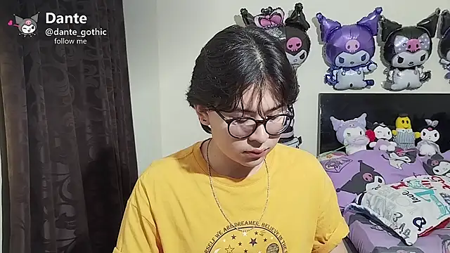 Snapshot of kuromi_boy chatting on 06.02.26 kuromi boy online show from 06.02.26
