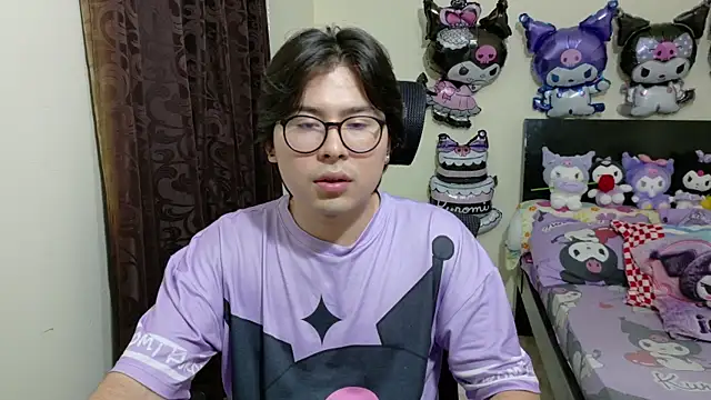 Snapshot of kuromi_boy chatting on 06.08.26 kuromi boy online show from 06.08.26