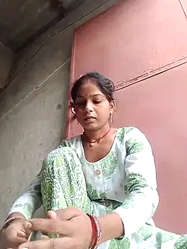 Snapshot of CHANDNi_700 chatting on 06.13.26 CHANDNi 700 online show from 06.13.26