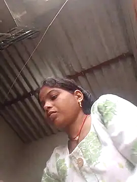 Snapshot of CHANDNi_700 chatting on 06.14.26 CHANDNi 700 online show from 06.14.26