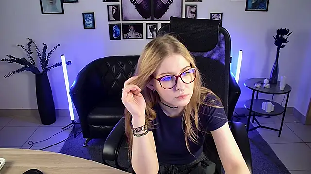 lanafitch online show from 06.11.26