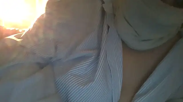Snapshot of FolcheBoobs chatting on 05.14.26 FolcheBoobs online show from 05.14.26