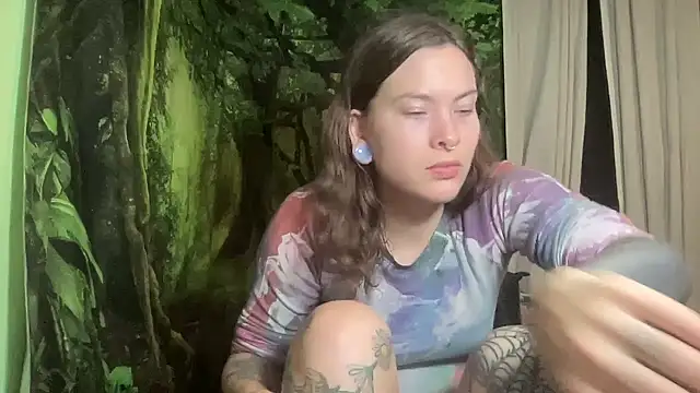 mo0ngoddess online show from 11.22.25