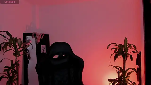 MissCharlottte 18 online show from 06.19.26