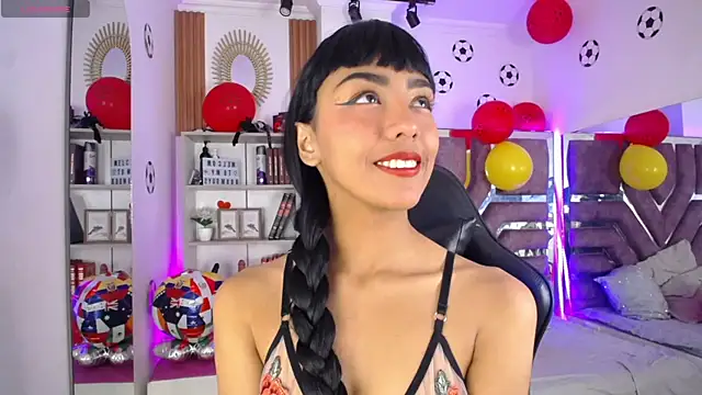 Violett Gardenn online show from 06.25.26