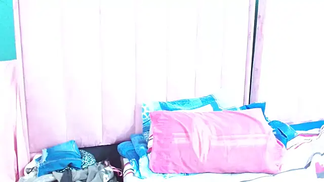 SexySlimTeaXx online show from 06.07.26