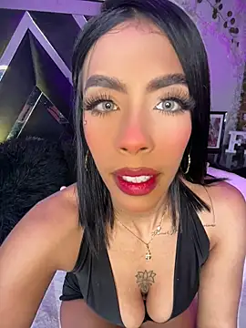 FiorellaBossh  online show from 05.26.26