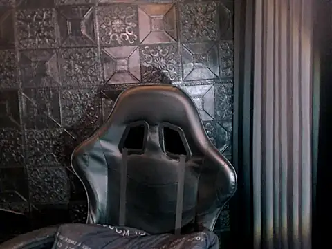 Snapshot of manila_pornstar chatting on 11.25.25 manila pornstar online show from 11.25.25