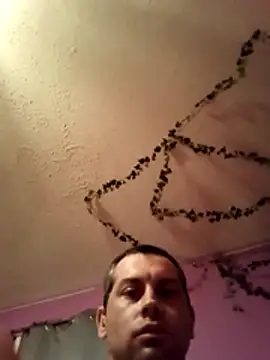 Snapshot of Johnathanleenol chatting on 06.22.26 Johnathanleenol online show from 06.22.26