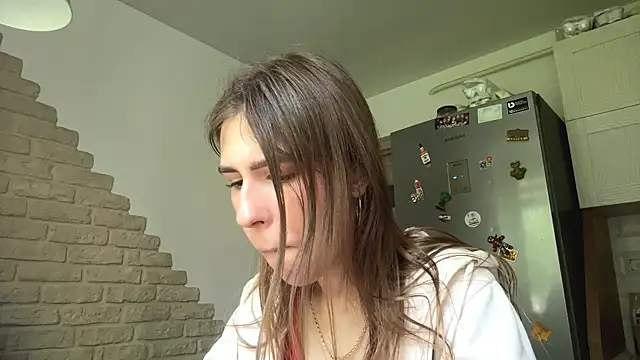 ZaraGuyette online show from 06.03.26