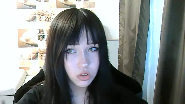 Snapshot of NoirEva chatting on 06.11.26 NoirEva online show from 06.11.26