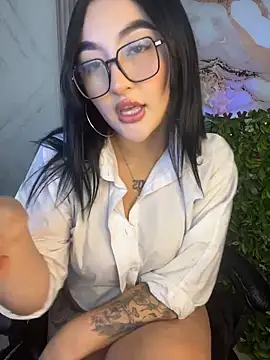 Snapshot of skarlet_ec chatting on 05.12.26 skarlet ec online show from 05.12.26