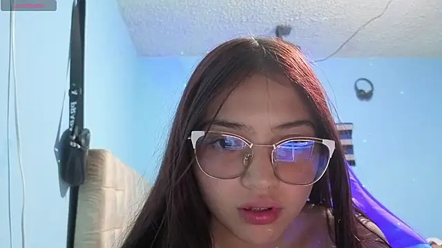 Snapshot of nina_hot59 chatting on 05.18.26 nina hot59 online show from 05.18.26